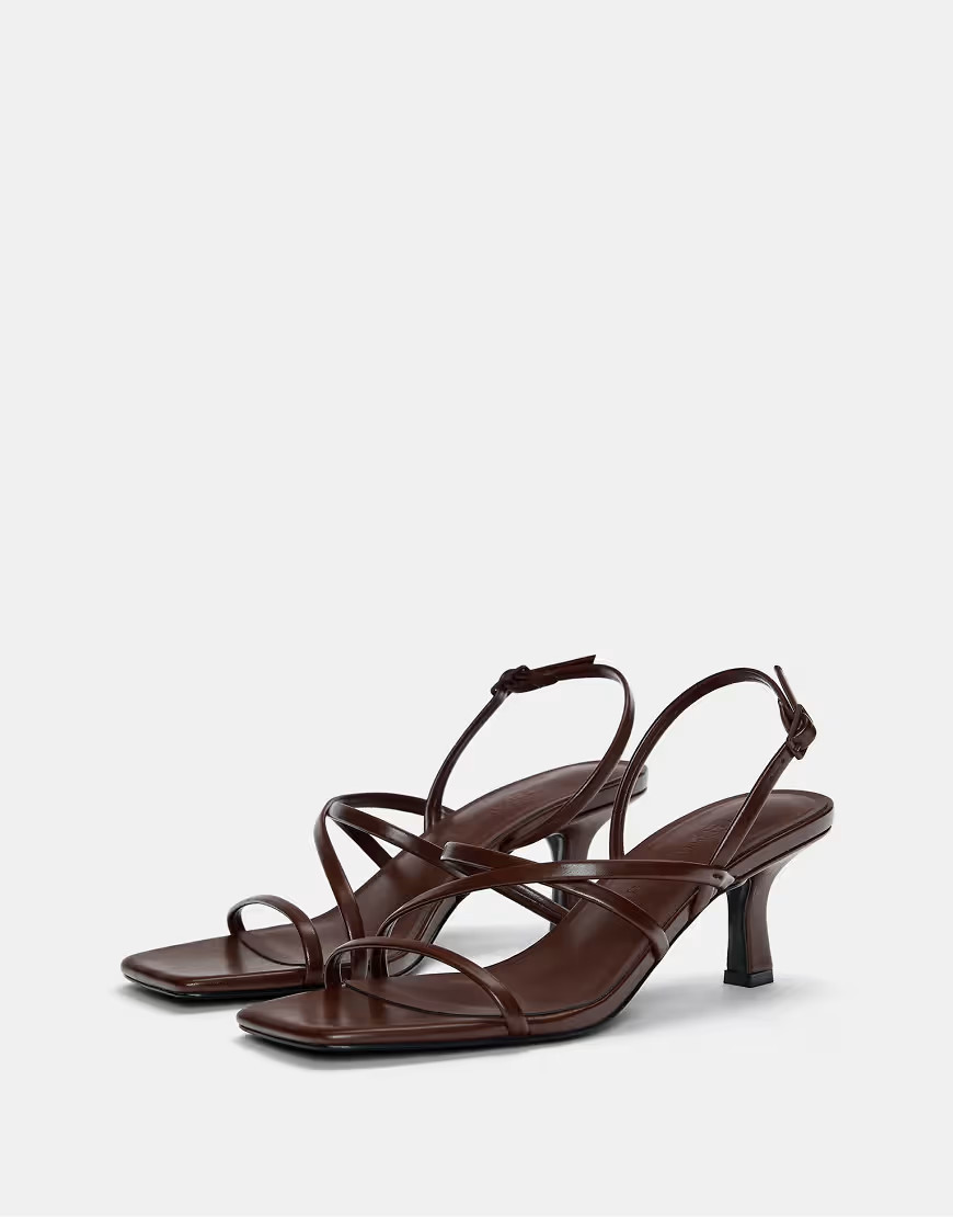 Pull&Bear Heeled sandals with crossover straps in brown | ASOS (Global)