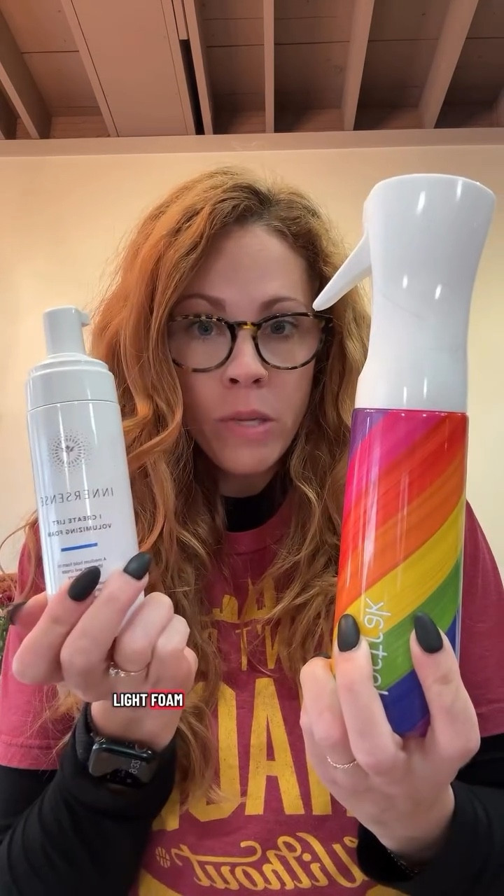 Here is how I refresh my day 5 waves! Comment Revive to find all these products and more. 

#curlspecialist #refresh #curlrefresh #wavyhair #wavyhairhelp #ohiohairstylist