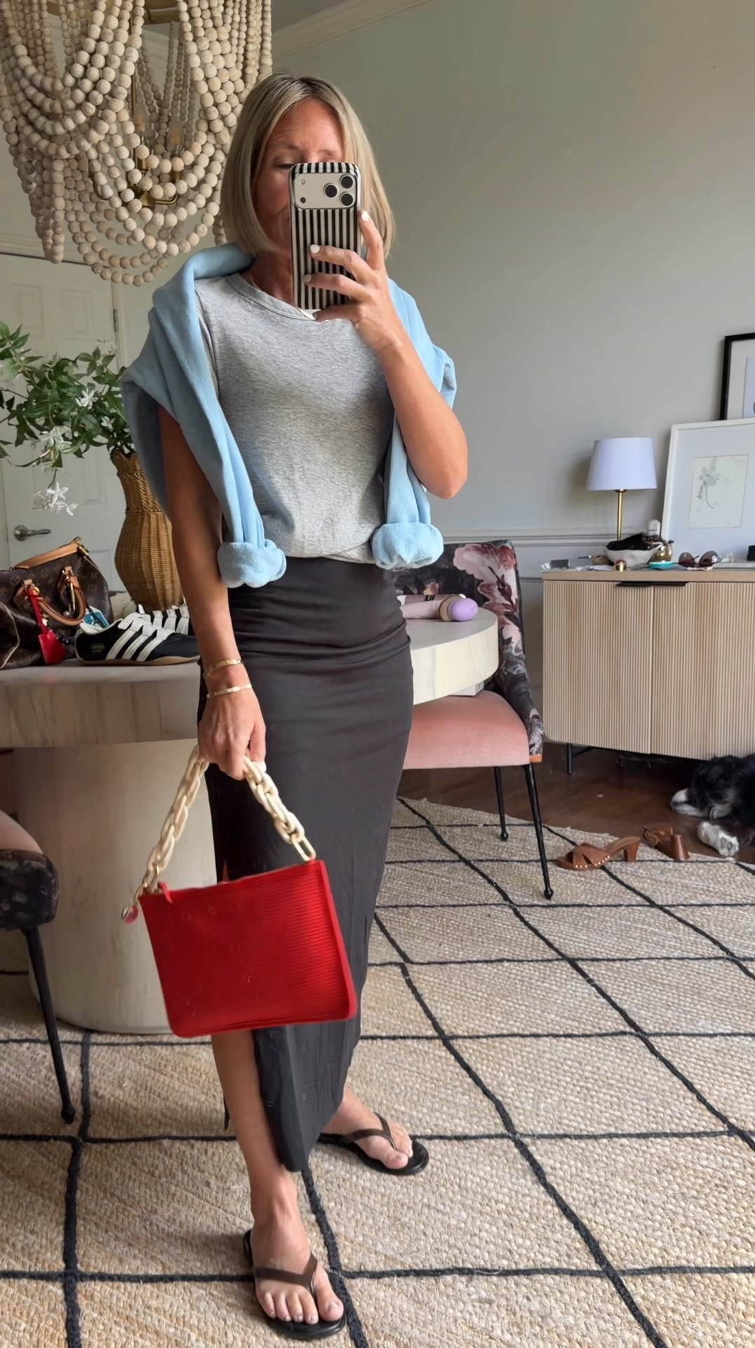 skirt fits true to size - has a lot of stretch.  it’s like tshirt material. i am 5’2” and 115 lbs in an xs

tshirt in xs
sweatshirt in small

#LTKOver40 #LTKMothersDay #LTKmomlife