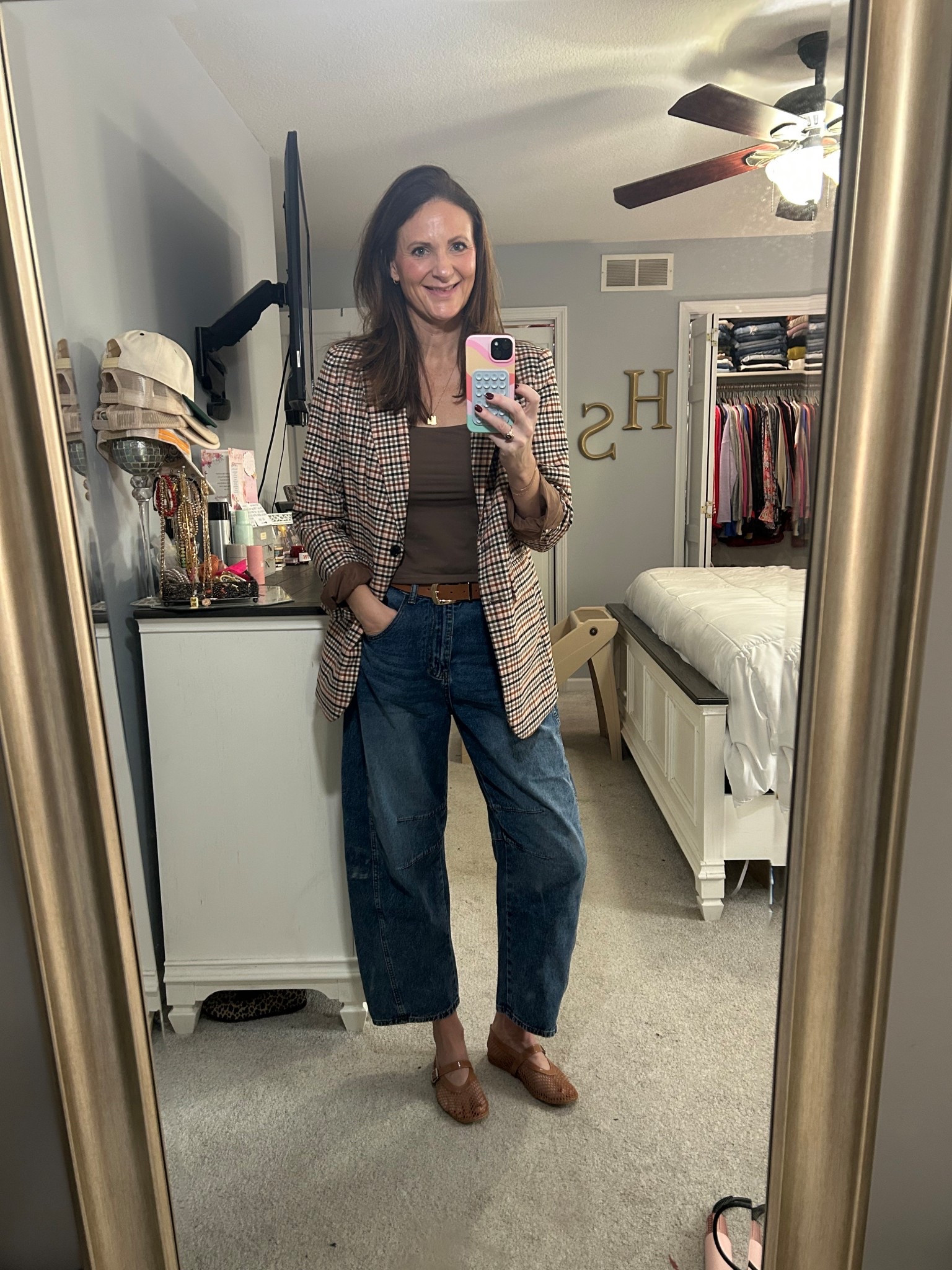 Fall workwear look when it’s still in the 60’s! A plaid jacket you can never go wrong with especially in the fall. 🍁 The blazer style makes it a little more elevated for work. This one is a few years old so I linked some similar options. Also loving these mesh flats. They took a little bit to wear in but now they’re super comfortable! 


#LTKShoeCrush #LTKOver40 #LTKWorkwear