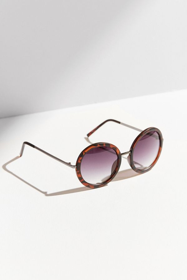 Liv Oversized Round Sunglasses | Urban Outfitters (US and RoW)