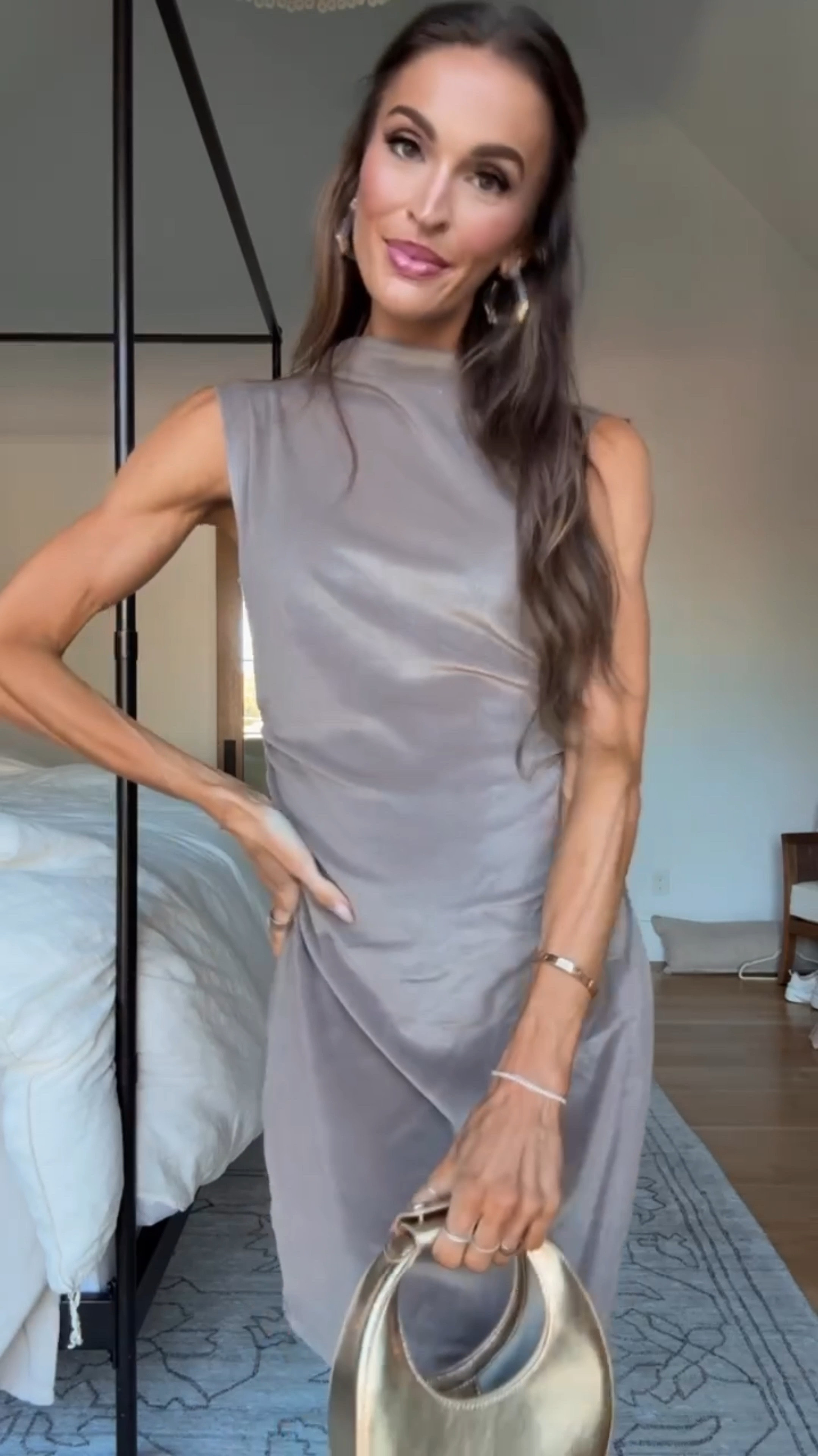 the prettiest holiday party dress that’s only $20!! ✨ 

#LTKSeasonal #LTKHoliday #LTKFindsUnder50