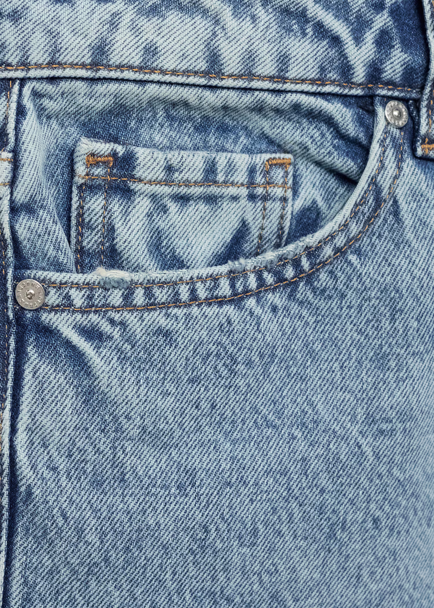 Blanca straight-fit cropped jeans - Woman | MANGO United Kingdom | MANGO (UK)