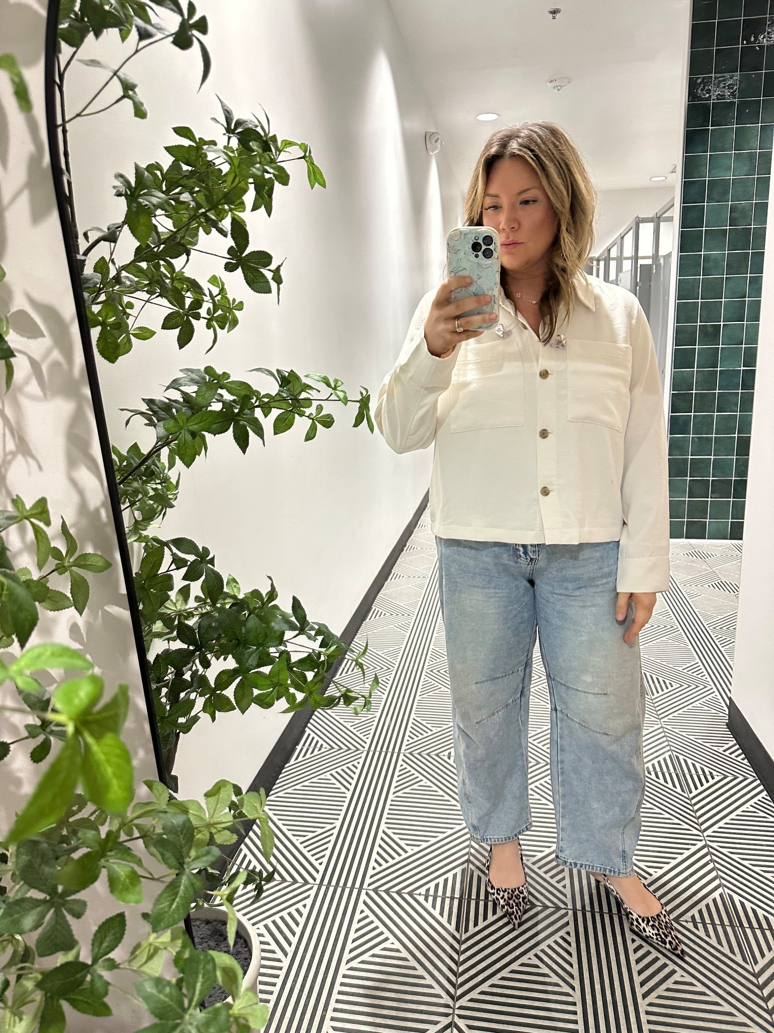 Cute fall outfit. Loving this “crop” mid from target it hits really well! It’s selling fast too. Perfect shirt length in my opinion. #target #falloutfits #fallinspo #amazonclothes #amazonfashion

#LTKSaleAlert #LTKStyleTip #LTKMidsize