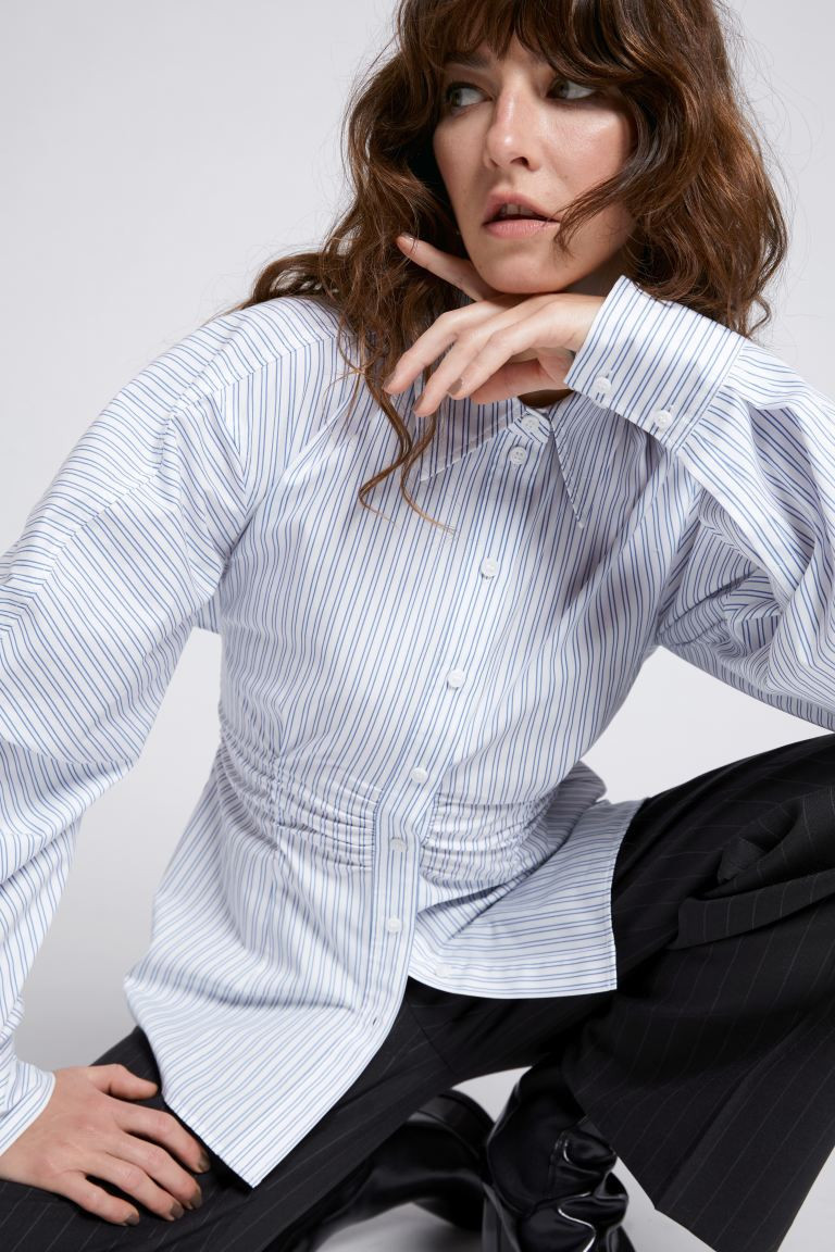 Gesculpteerd overhemd met pofmouwen | H&M (DE, AT, CH, NL, FI)