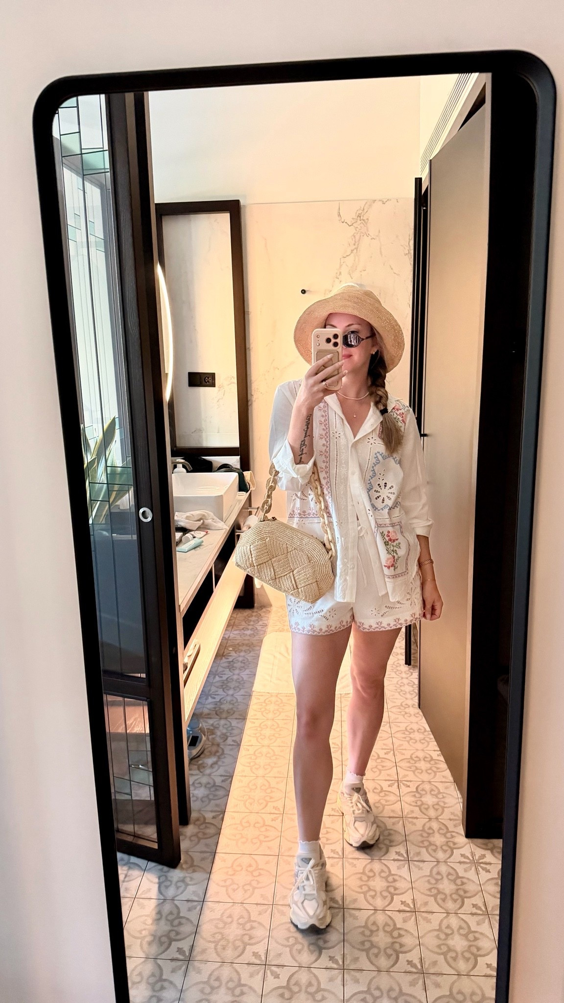 Barcelona Exploring Outfit | Chic Summer Day Look

A comfy little day look I wore exploring Park Güell in Barcelona 🤍 Easy layers, soft neutrals, and the kind of outfit that felt cute while still being comfortable for lots of walking. Linking my Sézane pieces, sneakers, woven bag + accessories below.

#LTKootd #LTKdayinmylife #LTKTravel