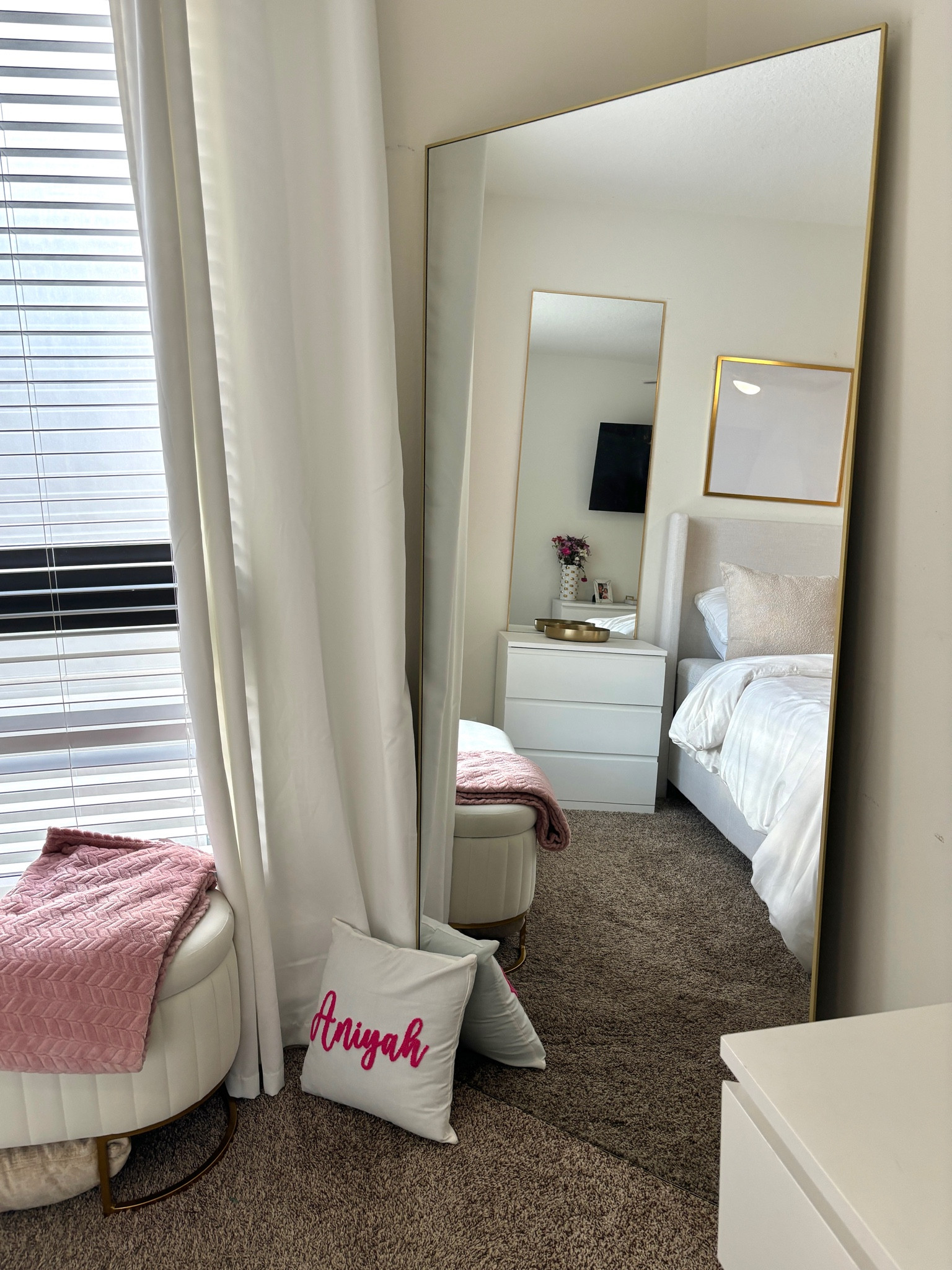 I am an OOTD girl and making my full-length mirror area look more aesthetically pleasing is so motivating! Excited to put together more cute outfits in this corner! #Wayfairpartner #wayfair @Wayfair

#LTKHome #LTKHome