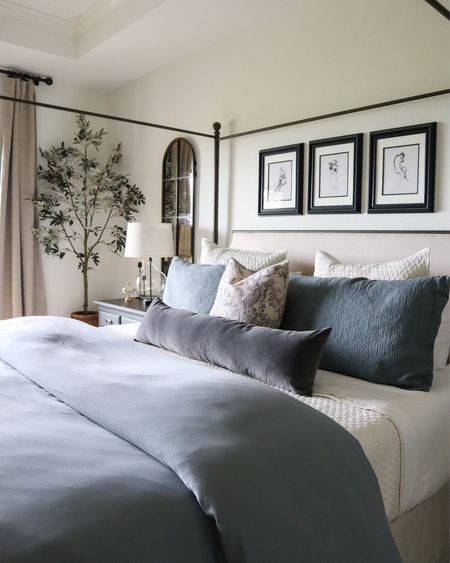 All the essentials for creating a luxury hotel bed feeling in your bedroom! This duvet cover is on sale and so buttery soft! 

#LTKhome #LTKsalealert #LTKstyletip