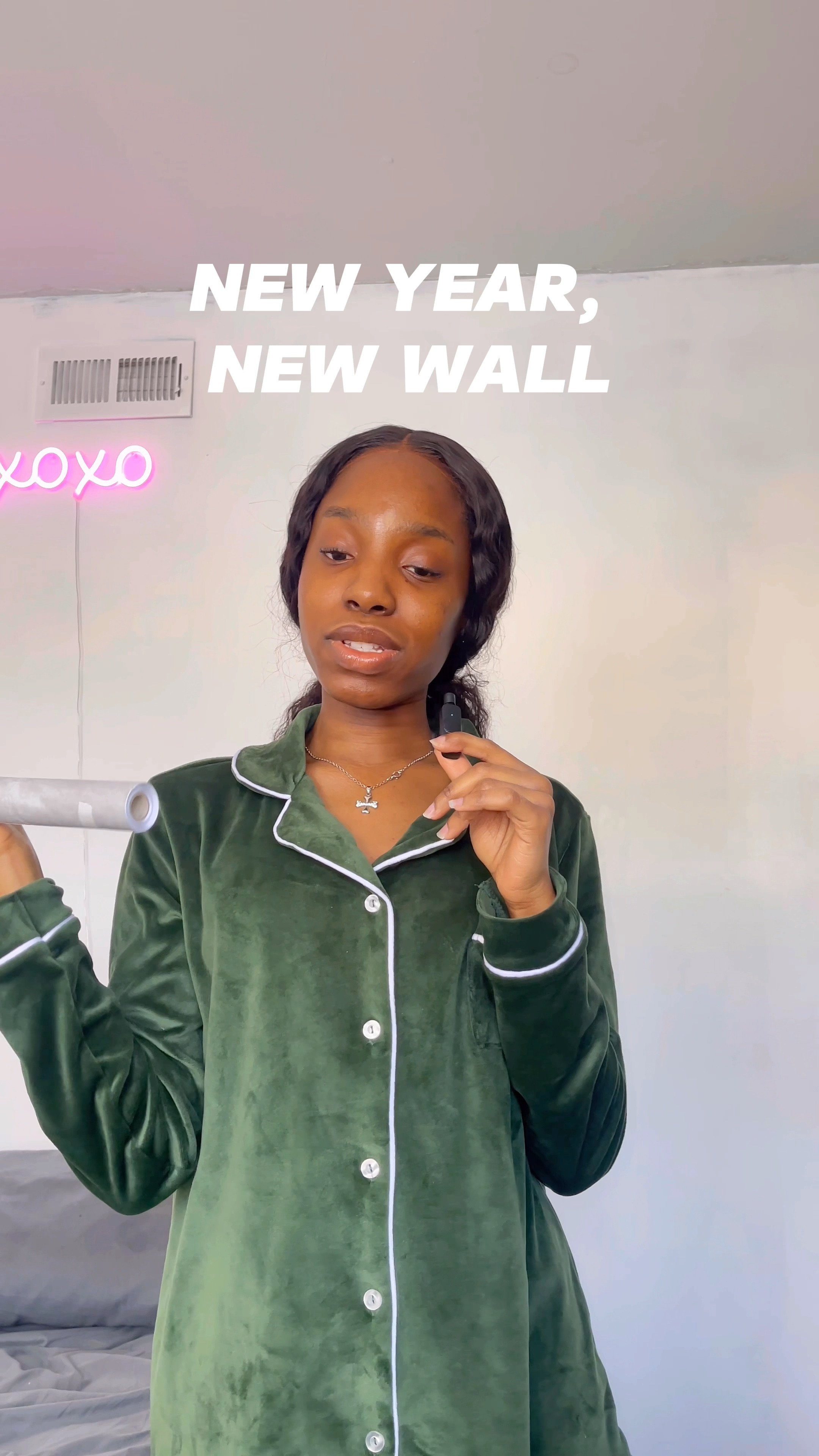 Room Makeover using stick on wallpaper

#LTKhome #LTKfindsunder50 #LTKVideo