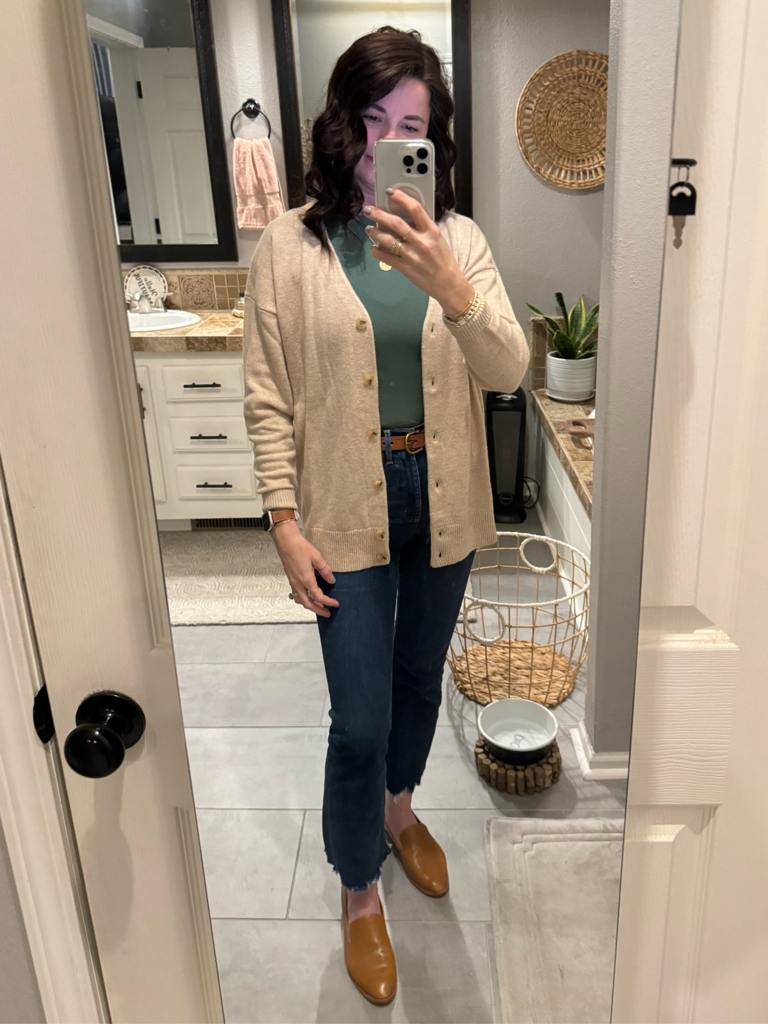 Be workwear chic in the set!

I love this cardigan and baby tee so much!  So comfortable and they look amazing together!  Both come in multiple colors.  I sized up in the baby tee for that looser fit.  Cardigan, jeans, and loafers all run TTS.  I am in a small cardigan and 24 jeans.

#LTKxMadewell #LTKstyletip #LTKworkwear
