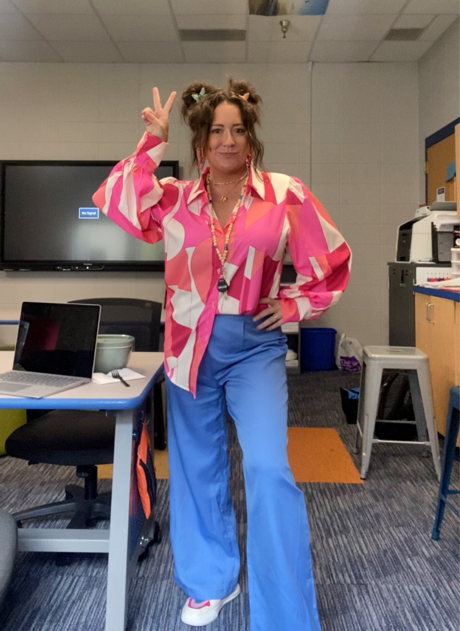 Back to school, blue pants, sneakers, butterfly clips, pink, blue pants, teacher outfits 

#LTKBacktoSchool #LTKSeasonal