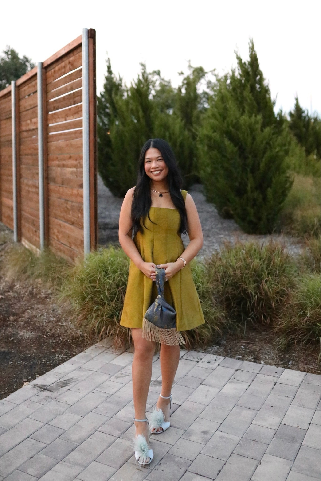 Last night of LTKCon!! Loving the chartreuse color right now!!! 

#cocktaildress #weddingguest #partydress

#LTKSeasonal #LTKootd #LTKCon