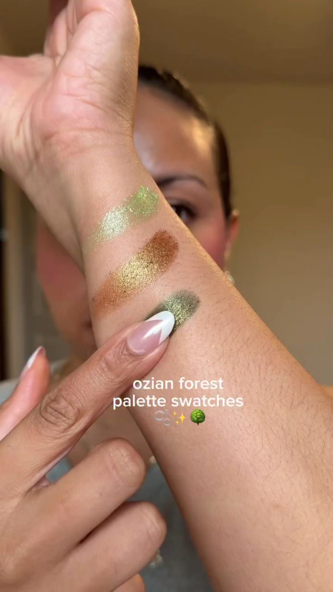 oh my! do you see those shimmers?! 🤩✨🫧🌳 shop the palette im obsessulated with the @r.e.m.beauty ozian forest palette #rembeauty #ozian #wicked #elphaba #ozianforestpalette #glinda