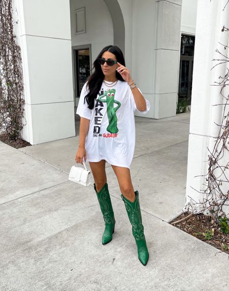 Oversized graphic tshirt dress and green cowboy boots outfit — concert outfit inspo 

#LTKFestival #LTKshoecrush #LTKFind