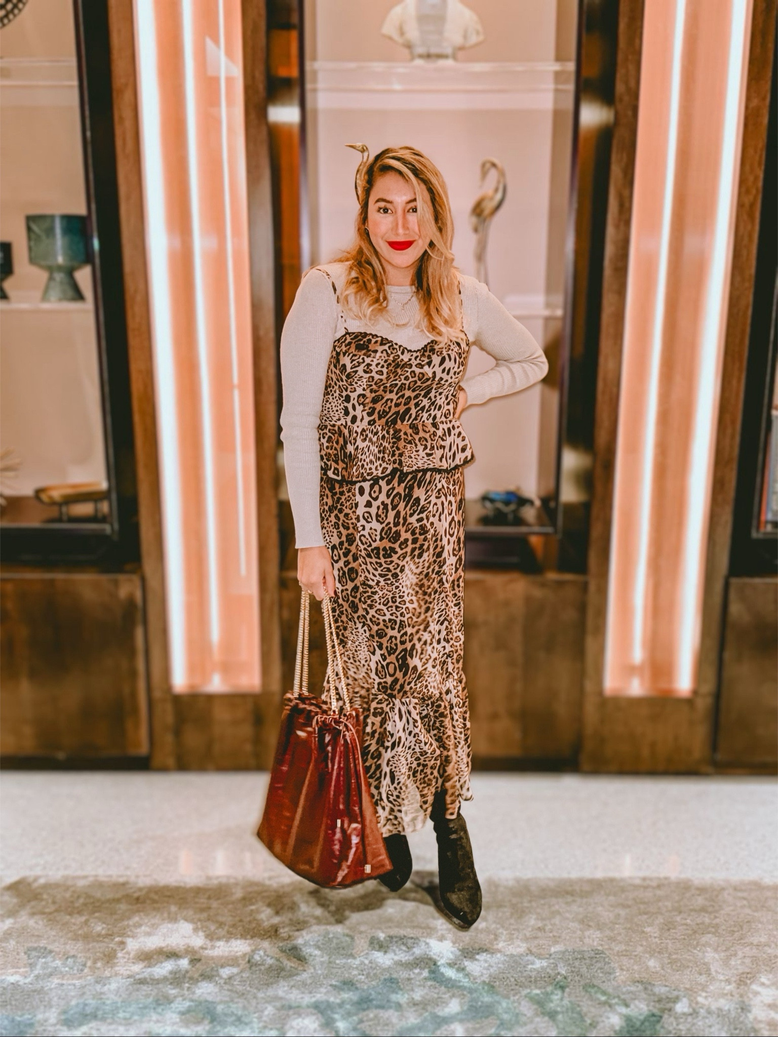 This whole outfit is so fall and hot! Bag is currently on sale!

#LTKItBag #LTKStyleTip #LTKSaleAlert