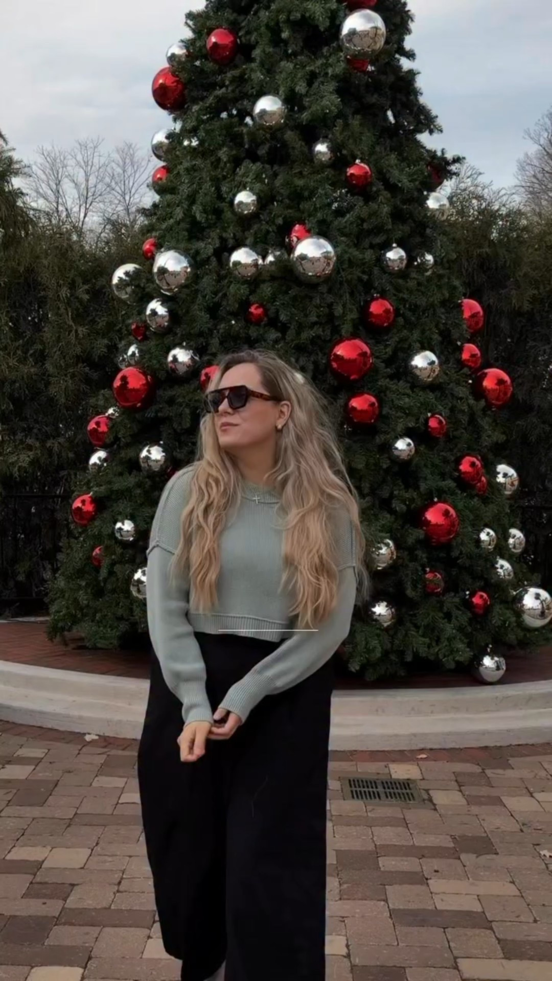 The black trousers you’ll wear on repeat 🖤 @arachcloz 
Perfect fit, timeless style, and an amazing Amazon Black Friday deal  honestly, a must-grab piece!
If you need chic, comfy trousers for every outfit… these are it ✨

#AmazonFashion #BlackFridaySale BlackTrousers FallWinterStyle  #ootd StyleEdit IvanelliStyle