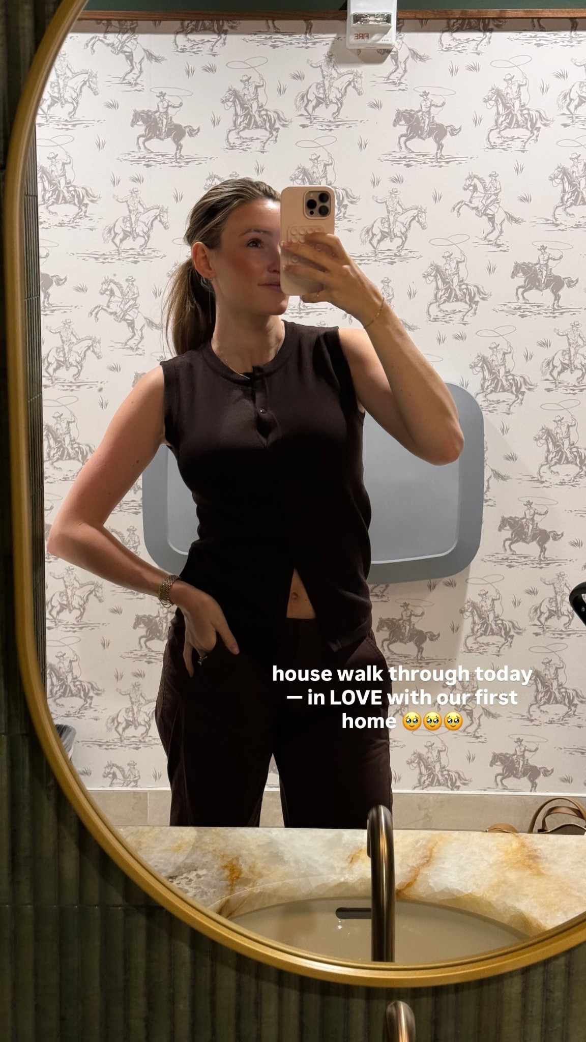 house walk through today — in LOVE with our first home 🥹🥹🥹