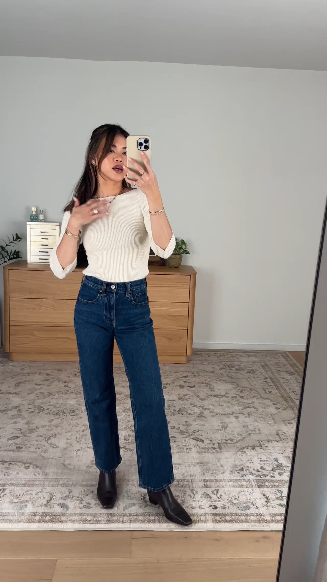 I love the sleeve length on this @abercrombie top. It’s perfect for fall!

Sizing info:
• Abercrombie 3/4 Sleeve Slash Neck Sweater (Size XS in Warm Beige)
• Abercrombie High Rise 90s Relaxed Jeans (Size 23 Extra short in Dark Wash)

Fall Abercrombie new arrivals, Abercrombie sweaters, Abercrombie petite pants, Abercrombie petite denim, Petite style, petite fashion, mom outfit, mom style, petite pants, petite outfit ideas, petite outfits, best pants for petite, petite denim, vacation outfits, fall outfits, fall style, fall trends, fall looks fall outfit ideas, Abercrombie try on, fall boots, fall denim, fall lookbook, fall outfits

#LTKootd #LTKSeasonal #LTKPetite