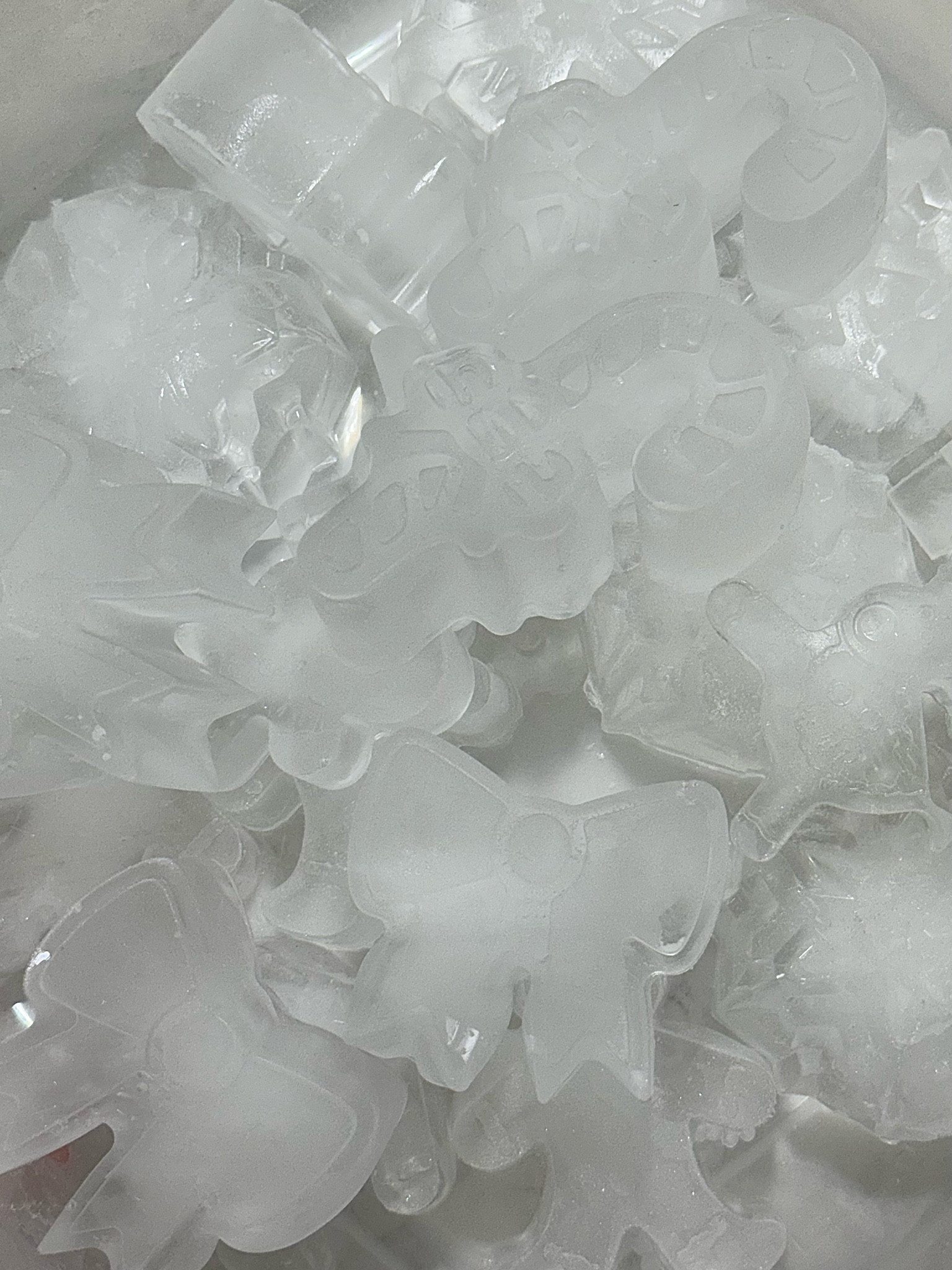 If you’re not making seasonal ice, what are you doing? 

#LTKuk #LTKluxury #LTKhome