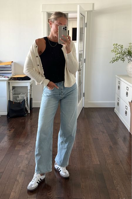 Barrel like denim,… Have you tried them? IMO they are the perfect denim silhouette… Roomy in the leg and tapered to the ankle for a chic fit.



#LTKfindsunder100 #LTKover40 #LTKstyletip