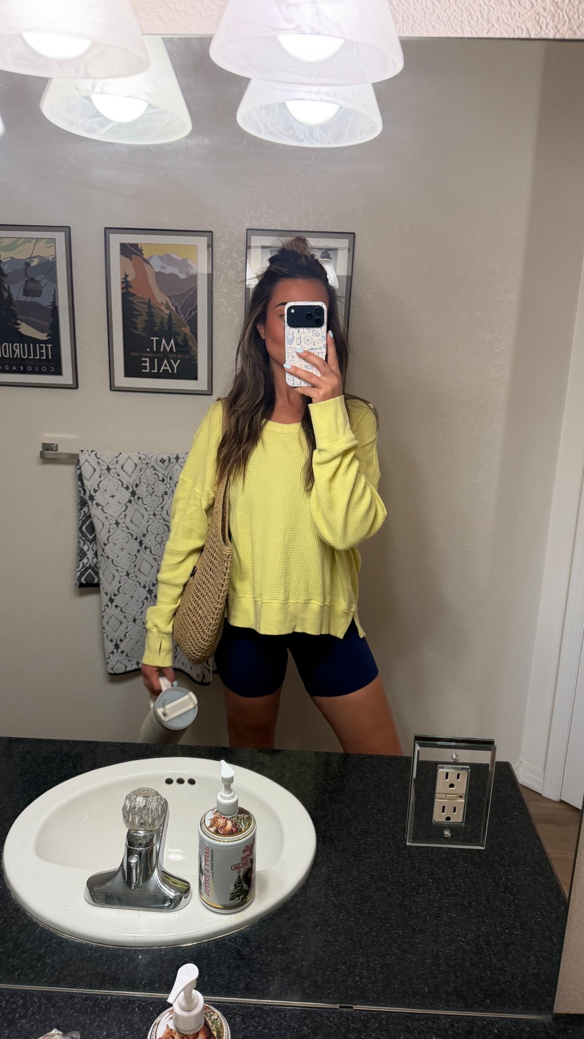 Running errands 🏃🏽‍♀️