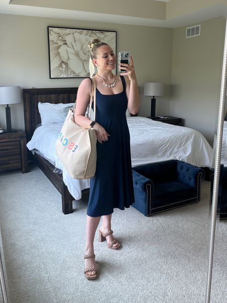 Headed out of town for Mother’s Day weekend and I’m wearing the comfiest dress I have. This dress is extremely soft and perfect stretchy yet it looks elegant. I love the neckline and how I don’t even need a bra with this! 

It’s perfect for a roadtrip! What are your plans for Mother’s Day weekend?? 

 

#LTKHome #LTKSeasonal #LTKStyleTip