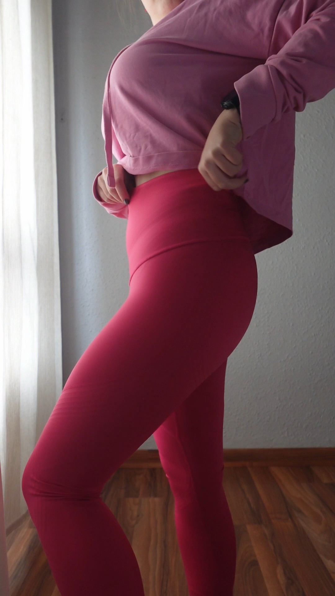 Petite-friendly body sculpt reversible fitness leggings.Pink leggings. Cinch in leggings.

#LTKfitnessgoals #LTKootd #LTKPetite