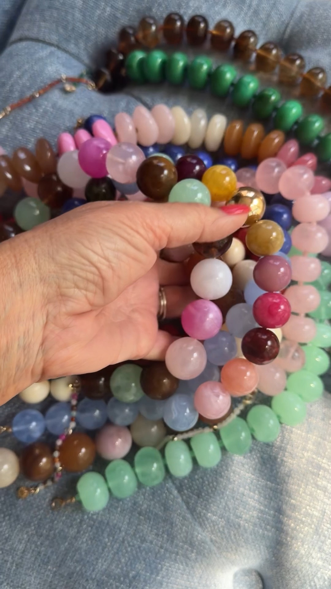 I love these bauble necklaces! 



#LTKgrwm #LTKootd #LTKOver40