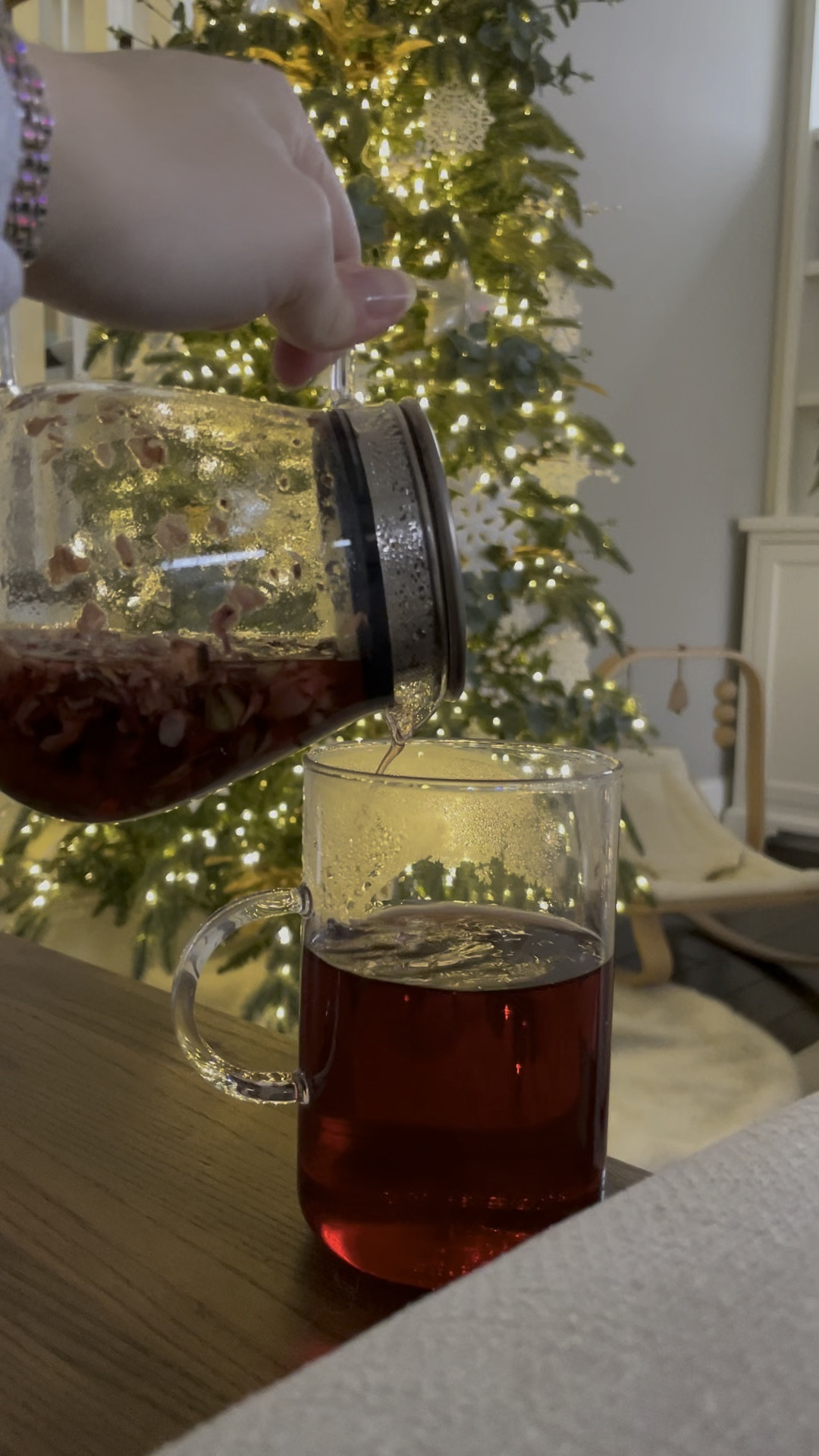 All loose-tea lovers need this teapot with the strainer built into the lid 🍵

#LTKhome #LTKfindsunder50 #LTKSeasonal