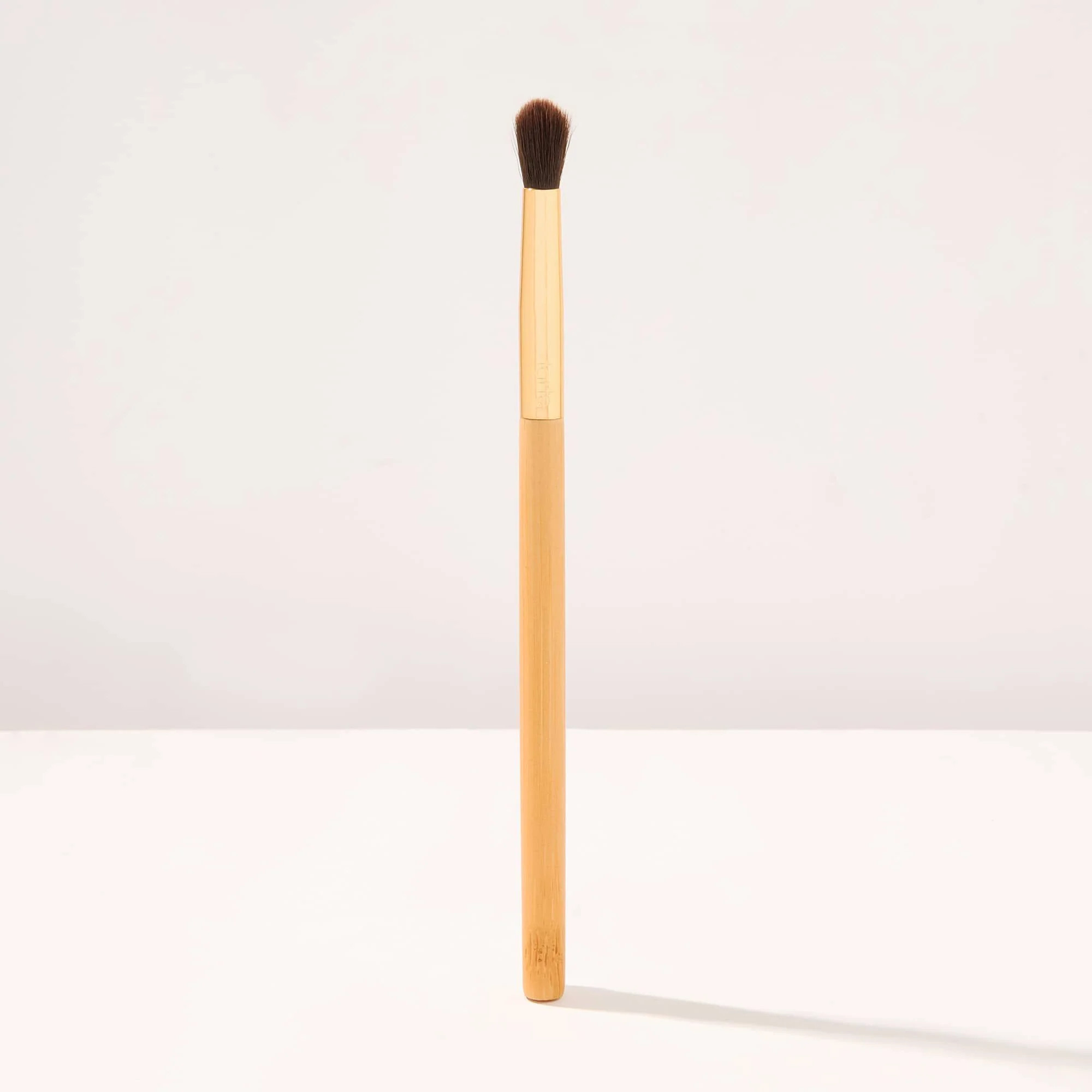 tapered blending eyeshadow brush - multi | tarte cosmetics (Global)