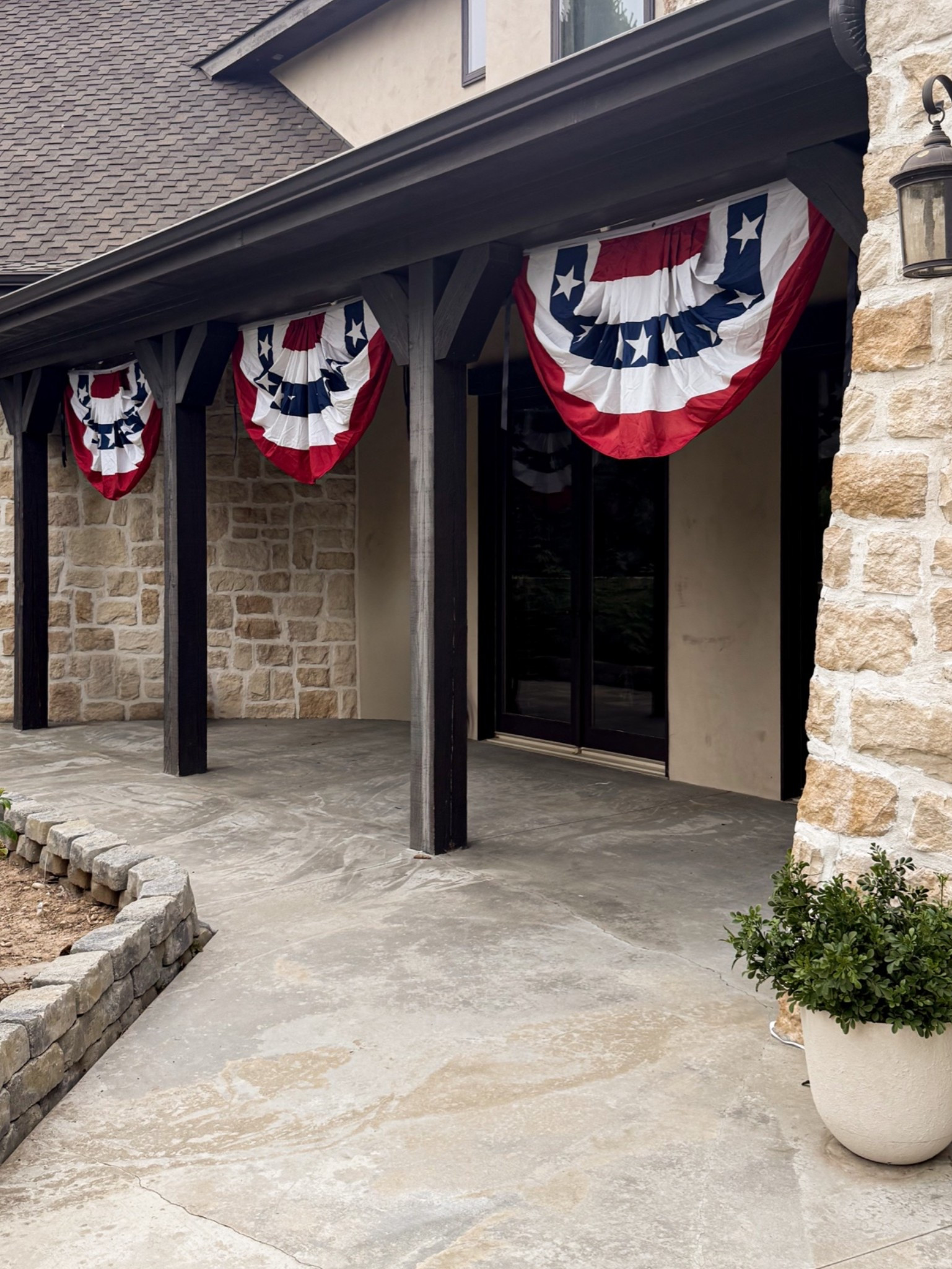 My favorite 4th of July bunting! Comes in a 4-pack

#LTKSeasonal #LTKHome #LTKSaleAlert
