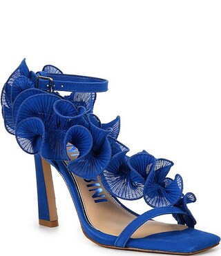 - selecting a color swatch will update the main product image | Dillard's