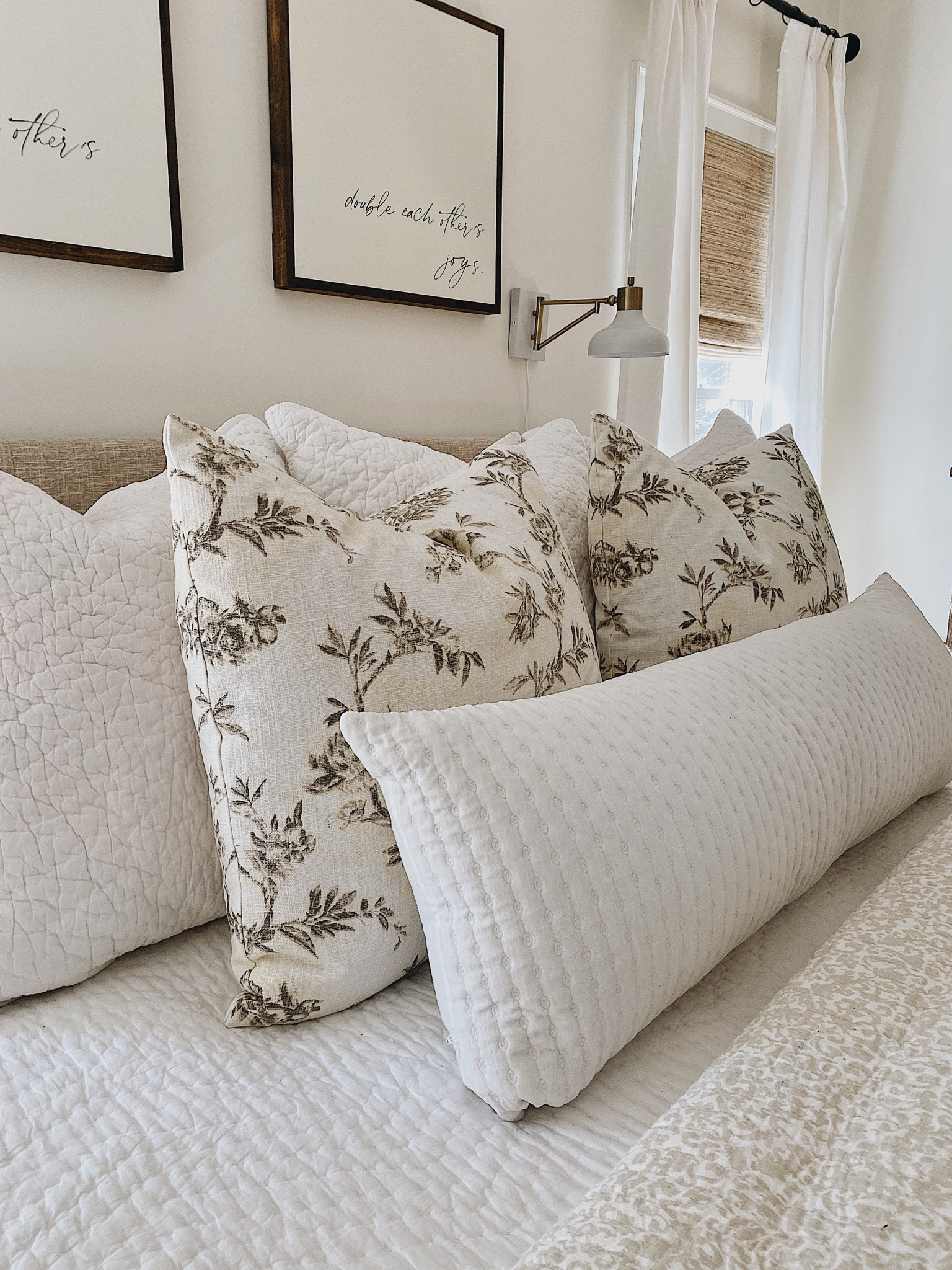 Bedroom // Bedding // Master bedroom // Bedroom decor // Bedroom inspiration // Home decor

#LTKhome #LTKSeasonal #LTKstyletip