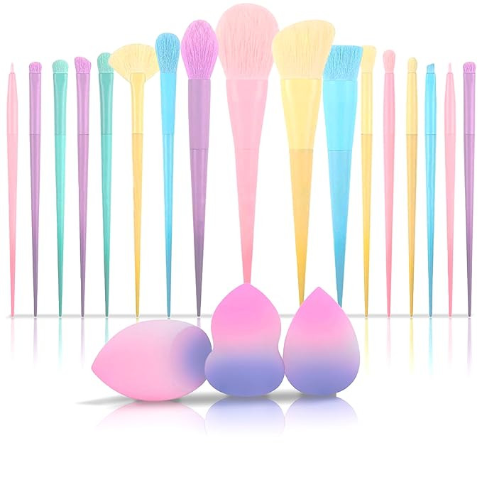 BRÜUN Makeup Brushes Set- A (17 Pcs) Premium Quality Synthetic and Colorful Brushes Kit with Pur... | Amazon (US)