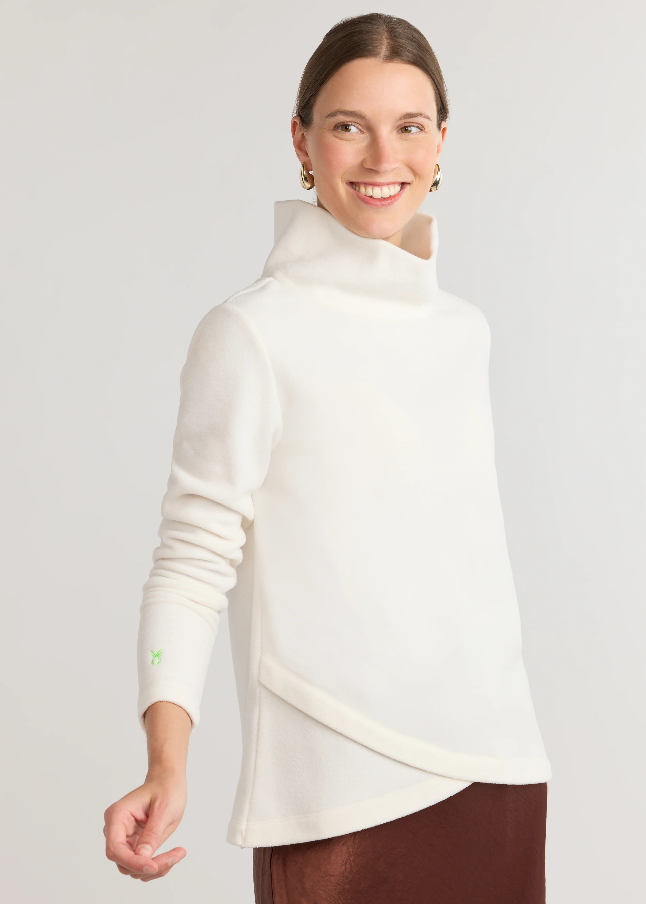 Dupont Street Turtleneck in Vello Fleece (Cream) | Dudley Stephens
