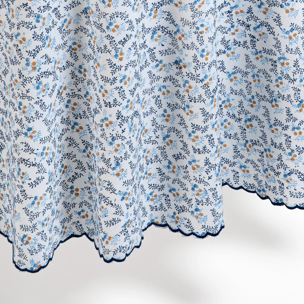 Round Little Flower Tablecloth | Over The Moon