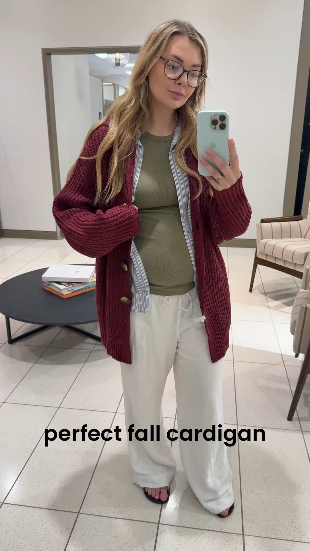 The PERFECT fall cardigan— comes in several colors. Tts, wearing a small

#LTKStyleTip #LTKBump #LTKSeasonal