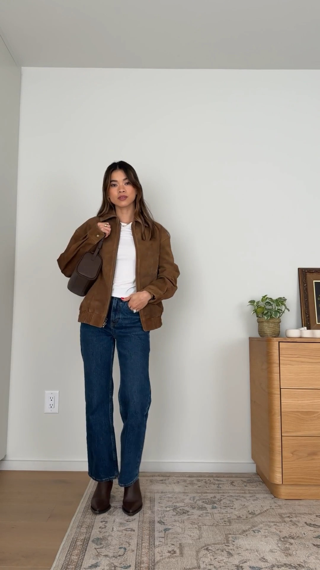 This suede @Aritzia jacket looks amazing with my @abercrombie jeans.

Sizing info:
-Abercrombie High Rise 90s Relaxed Jeans (Size 23 Extra short in Dark Wash)
-Aritzia HomeStretch Rib Tune T-Shirt (Size XS in white)
-Aritzia Jones Bomber - Suede (Size XS in Valley)

Aritzia Fall New Arrivals, Aritzia Sweaters, Aritzia best sellers, best pieces from Aritzia for petite, what pants from Aritzia will fit if youre petite, Petite style guide, how to dress if you’re petite, Petite style, petite fashion, mom outfit, mom style, petite pants, petite outfit ideas, petite outfits, best pants for petite, petite denim, Fall style, Fall outfits, vacation outfits, denim for petite, suede jacket, fall jacket

#LTKootd #LTKSeasonal #LTKPetite