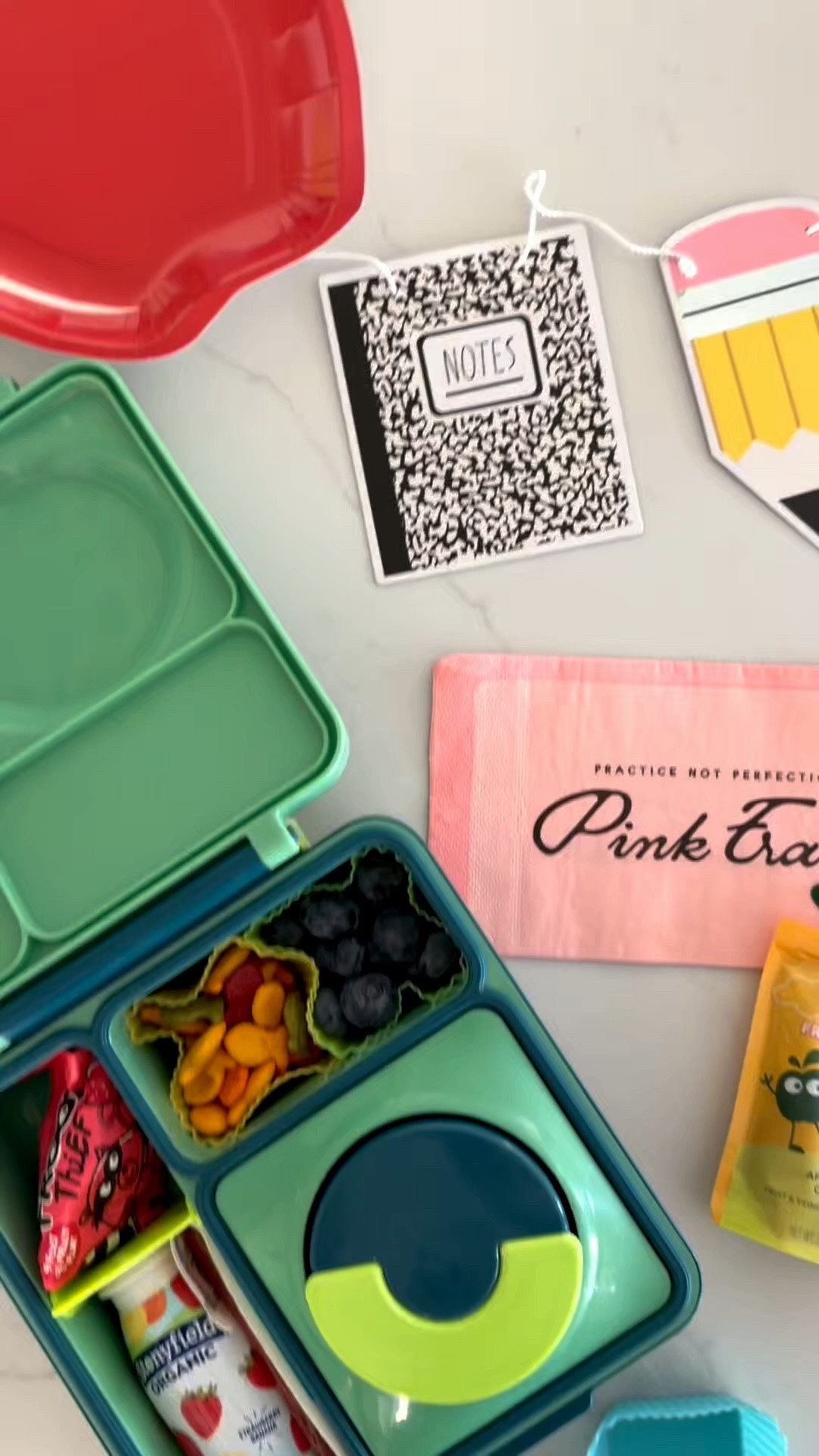 school lunch season is officially here, and these are the hacks that make packing lunches so much easier!🙌 

#lunchbox #lunchboxhacks #schoollunchideas #schoollunch #backtoschool

#LTKmomlife #LTKmorningroutine #LTKKids