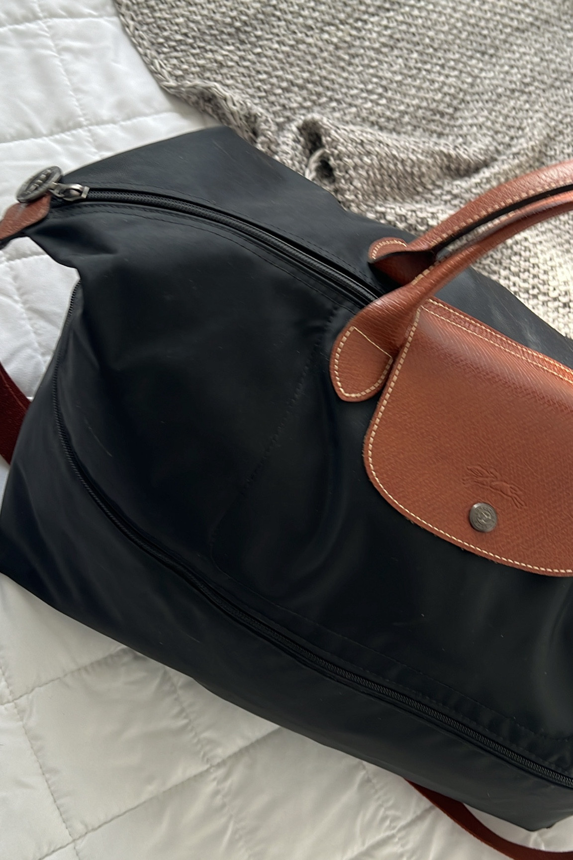 Best bag in the entire world! Unzips and extends to double the size 🙌🏻

#LTKtravel #LTKbag #LTKstyletip