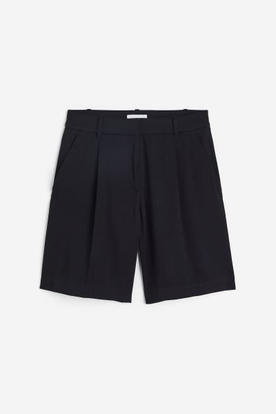 Twill Bermuda shorts | H&M (UK, MY, IN, SG, PH, TW, HK)