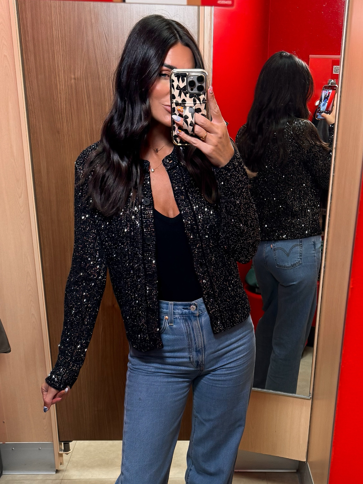 Sequin cardigan NOW online! So soft not itchy and so sparkly!! In a smal 

#LTKHoliday #LTKFindsUnder50 #LTKFindsUnder100