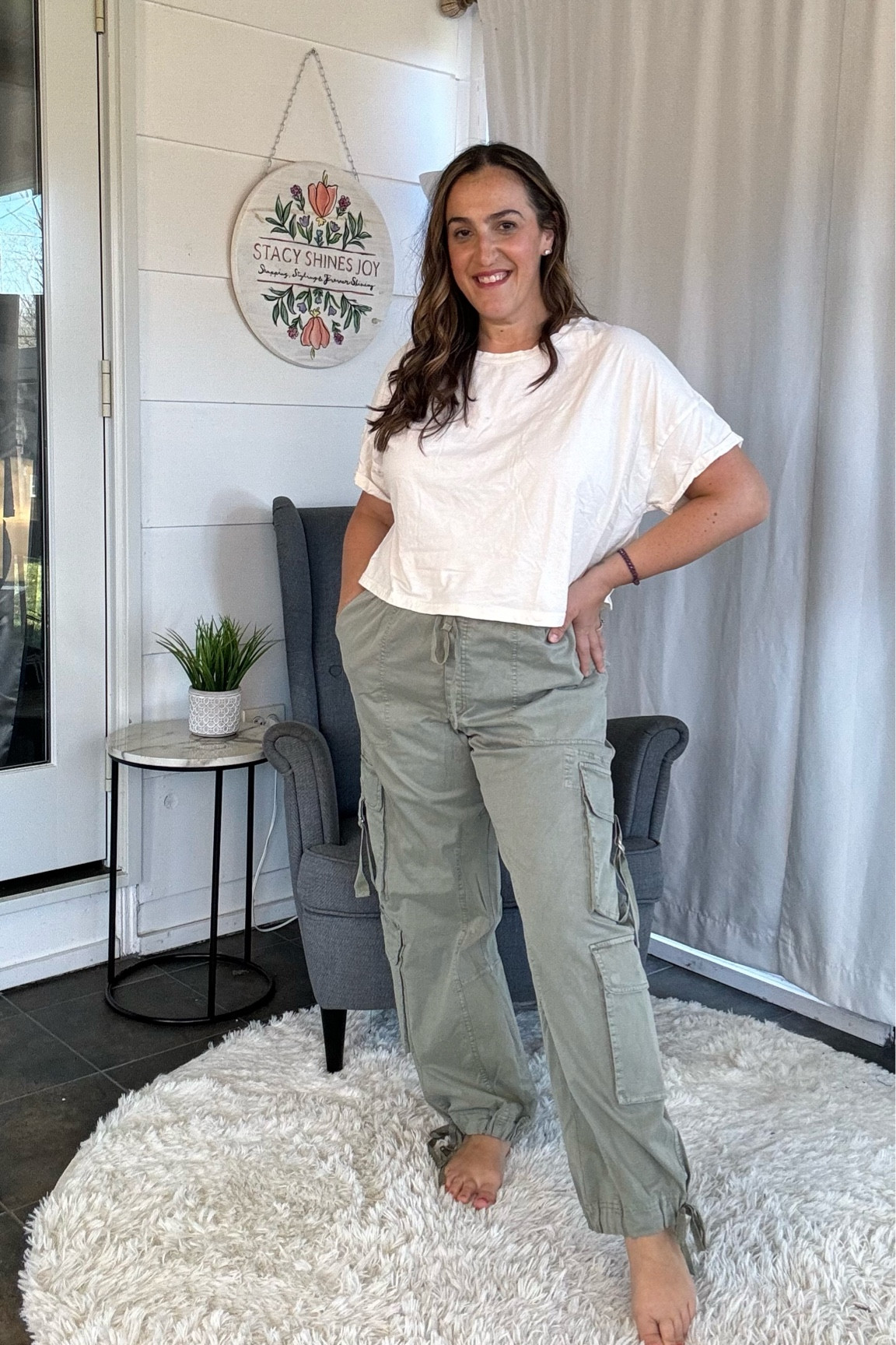 I’m in a size large in these cargos, they are roomy but i prefer the fit’

#LTKmidsize #LTKover40 #LTKstyletip