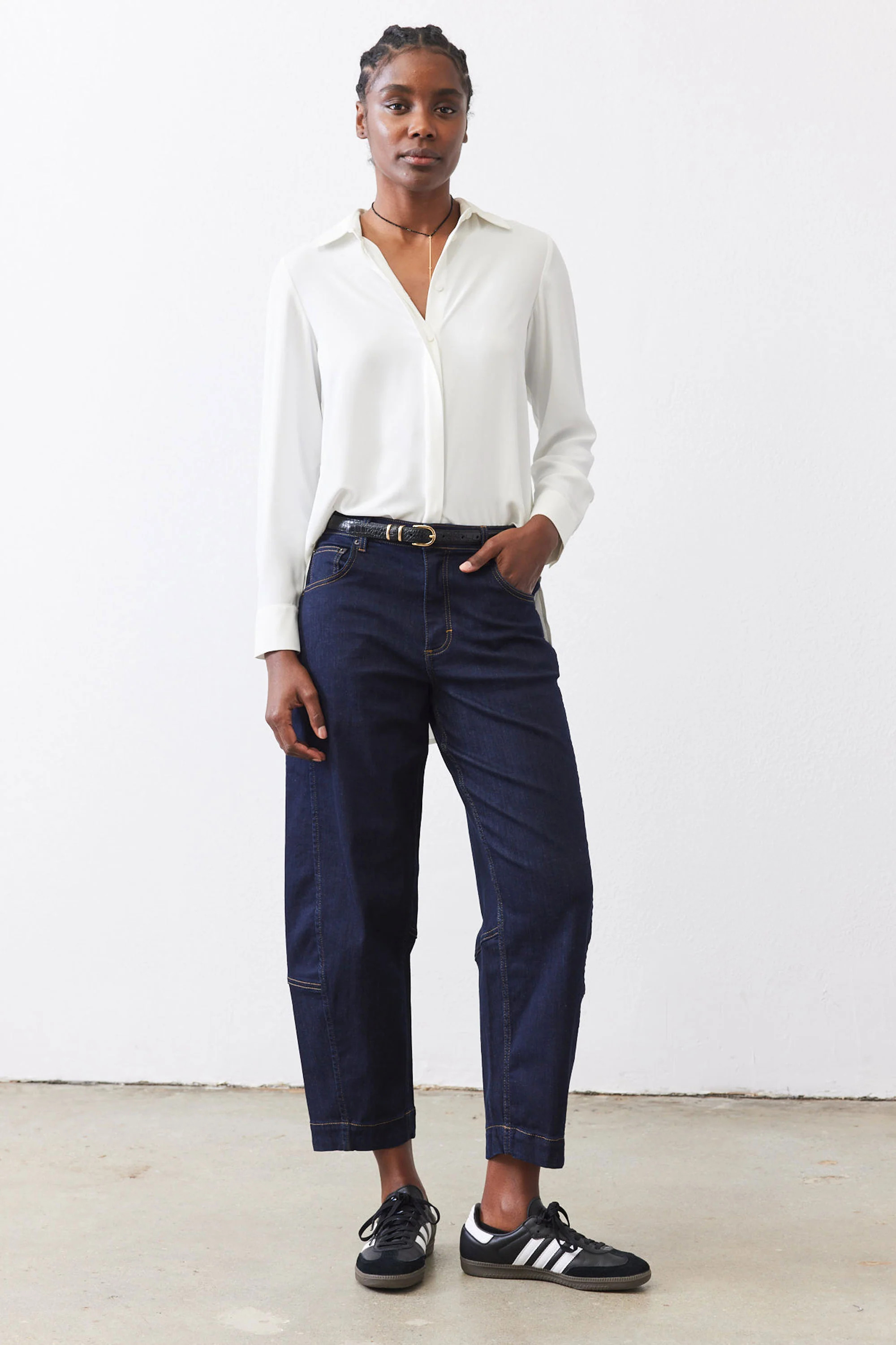 The Petite Ultimate Barrel Leg Jeans 2.0 | Ruti