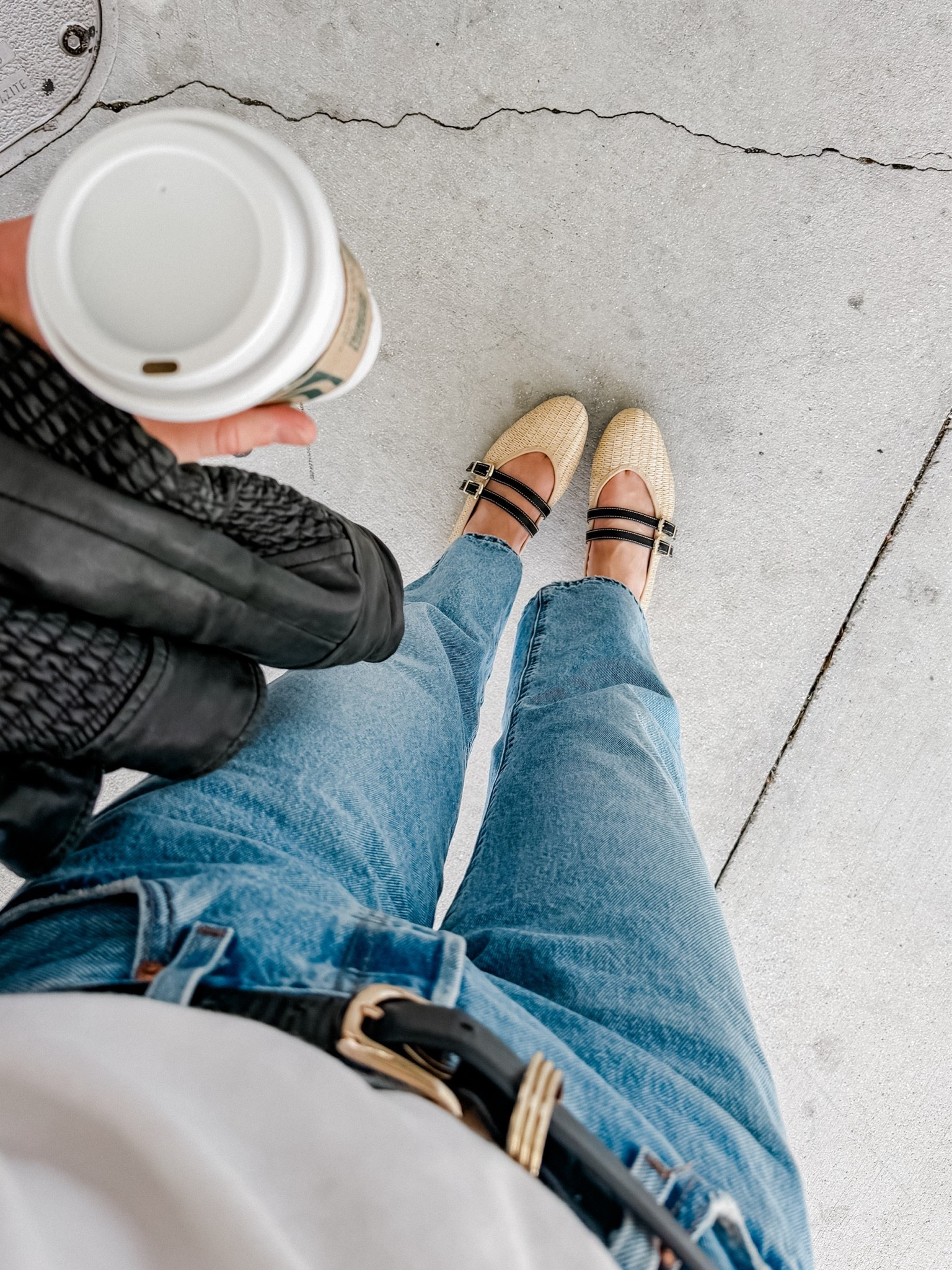 Relaxed Levi’s, a great white tee, and comfortable yet stylish flats. (Shoes under $40!) Perfect travel uniform. 👏🏼

#LTKTravel #LTKmomlife #LTKOver40