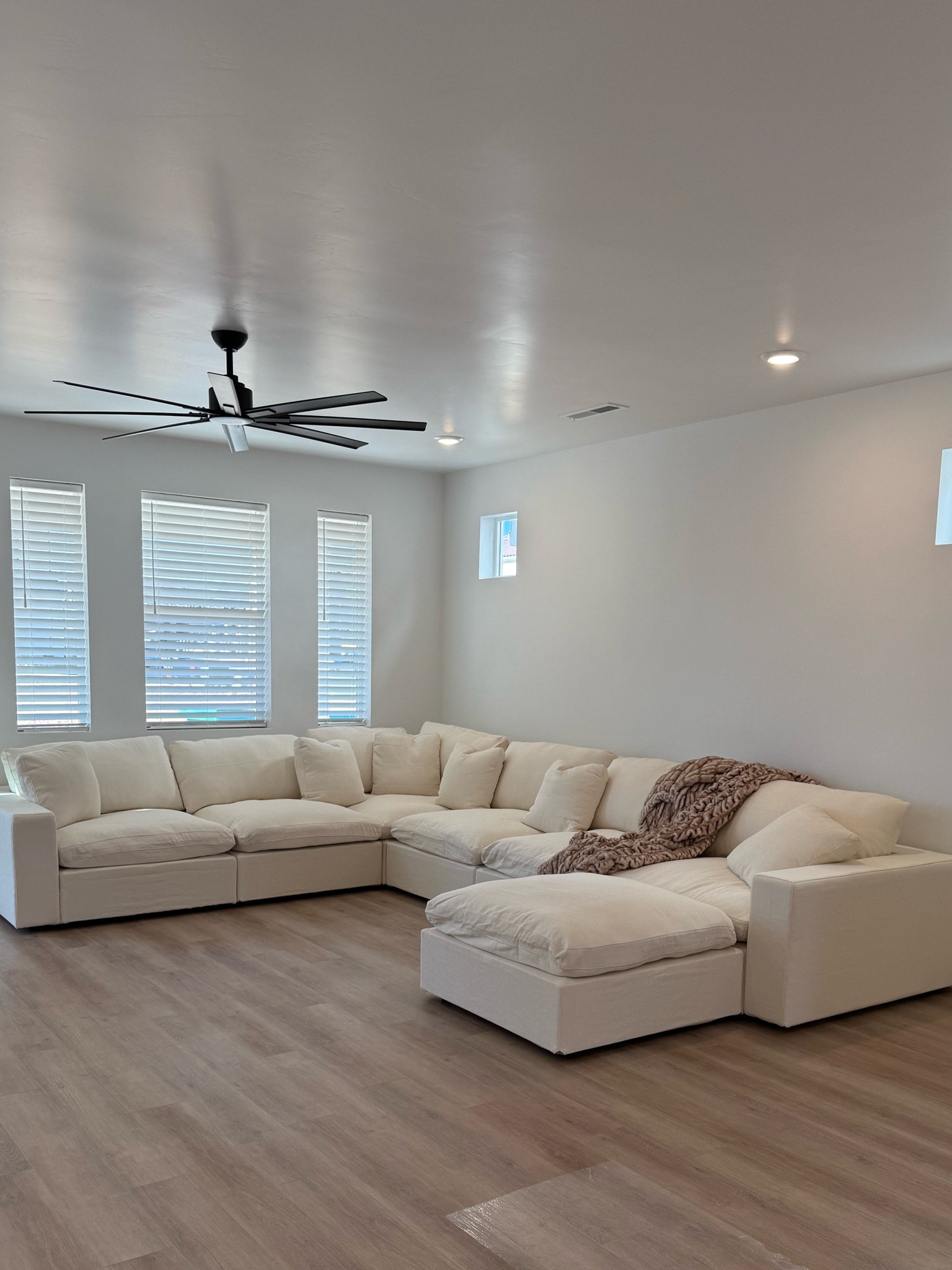 7th avenue sectional couch 

#LTKHome #LTKSaleAlert #LTKHoliday