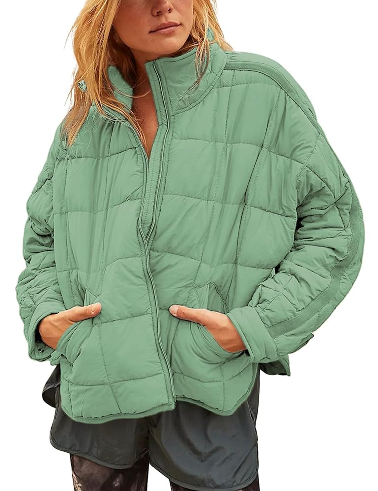 Quilted Puffer Jacket Women Lightweight Short Zip Up Padded Coat with Pockets | Amazon (US)