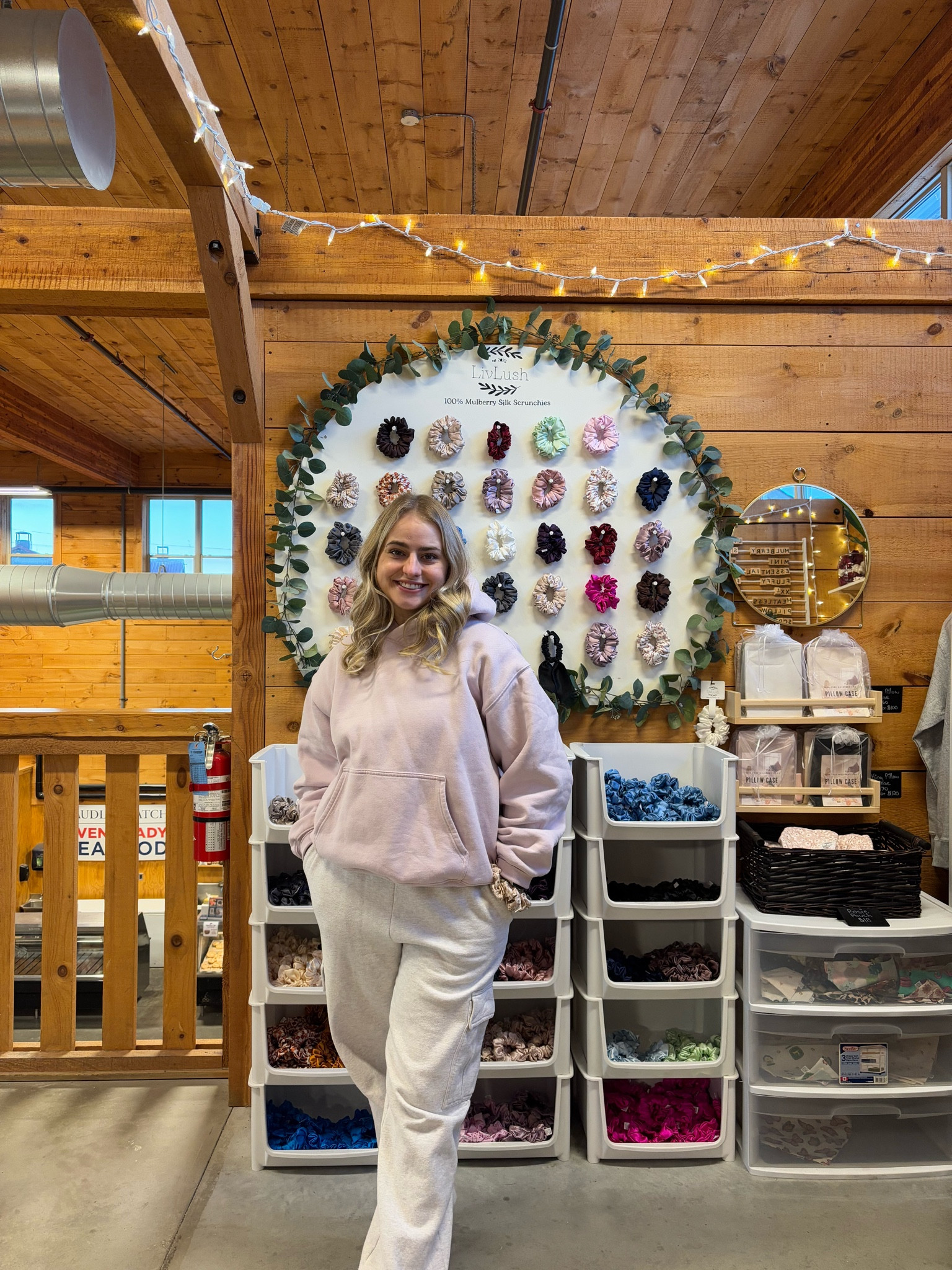 01.09.25 market dayyyy 🐓👩🏼‍🌾🐷

It’s so COLD out today so I wore some of my warmest (and comfiest) items 🤭

The fit is all aritzia today! Truly the best sweats out there👀

#LTKcanada #LTKwinter