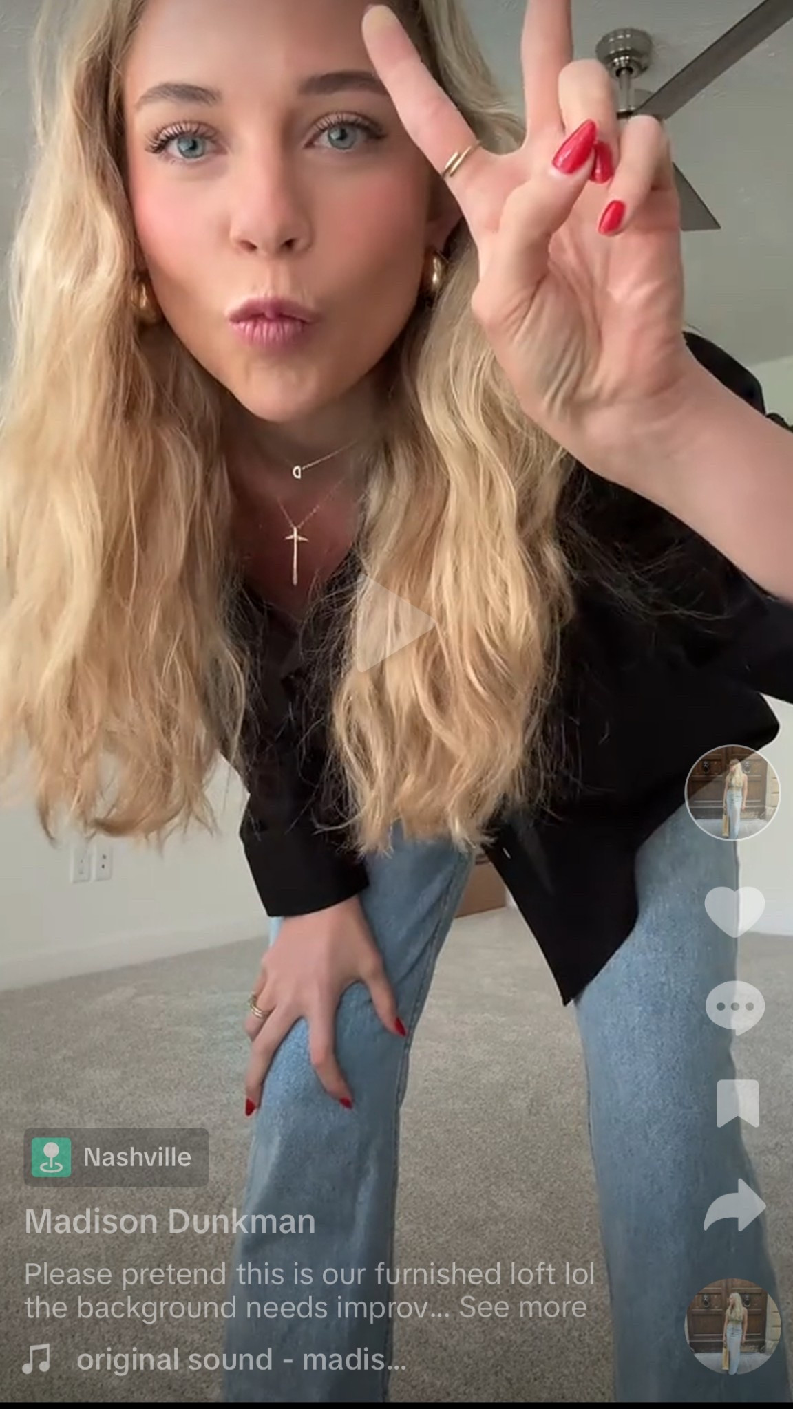 Sunday funday for church outfit! Nothing more faithful than my black button down & Jesus.  

See full OOTD on my TikTok! 