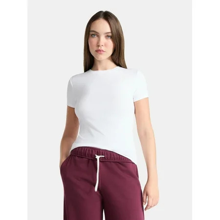 No Boundaries Crewneck Tee, Women’s | Walmart (US)